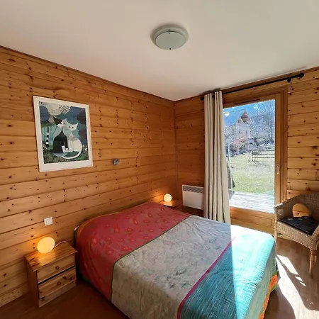 Spacieux 3 Chambres, Terrasse, - Fr-1-761-46 *