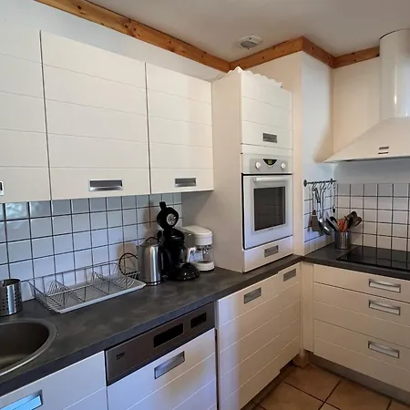 Apartment Spacieux 3 Chambres, Terrasse, - Fr-1-761-46 *